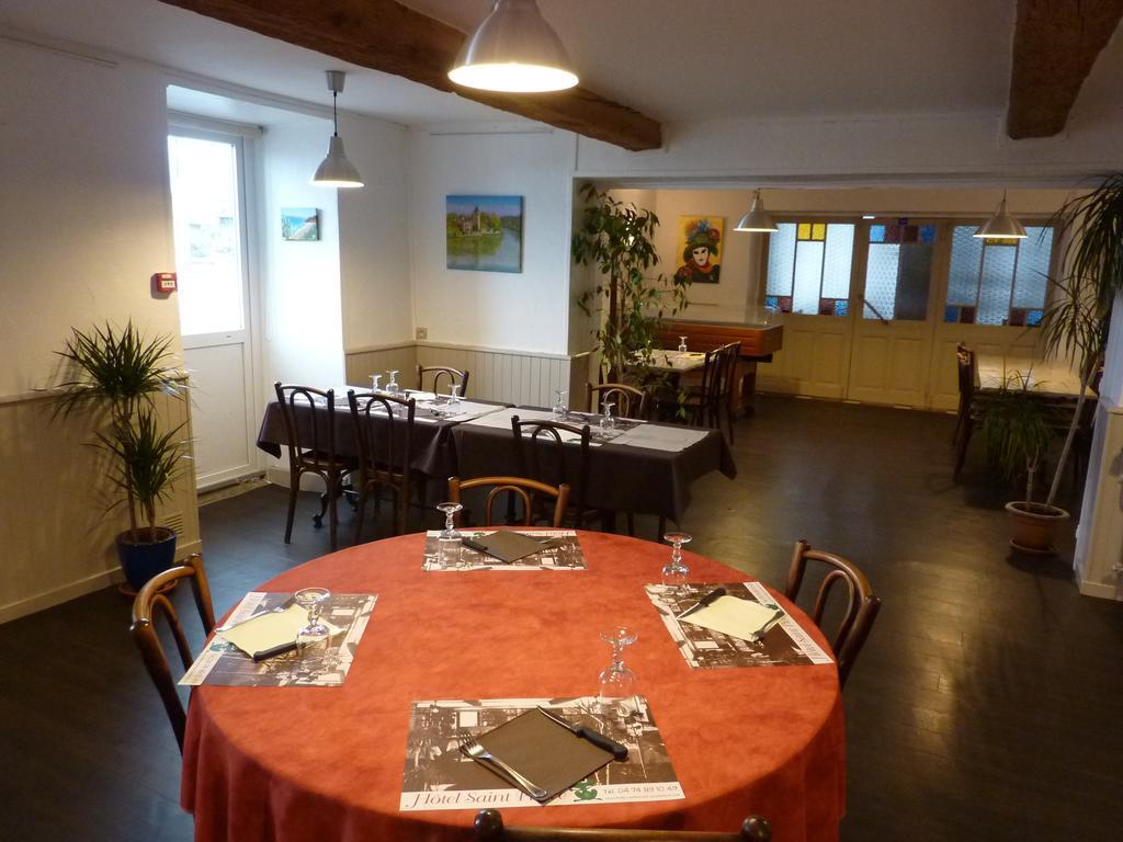Hotel Saint Pierre Les Sauvages  외부 사진