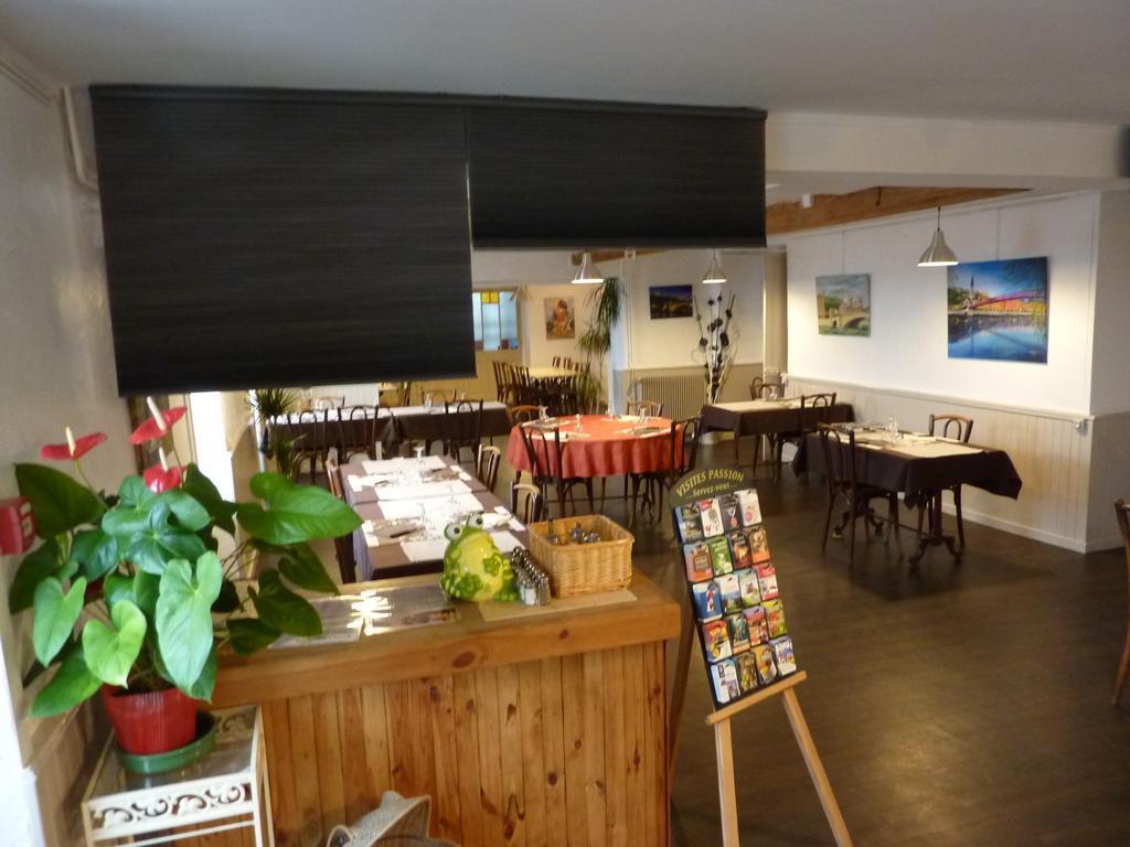 Hotel Saint Pierre Les Sauvages  외부 사진