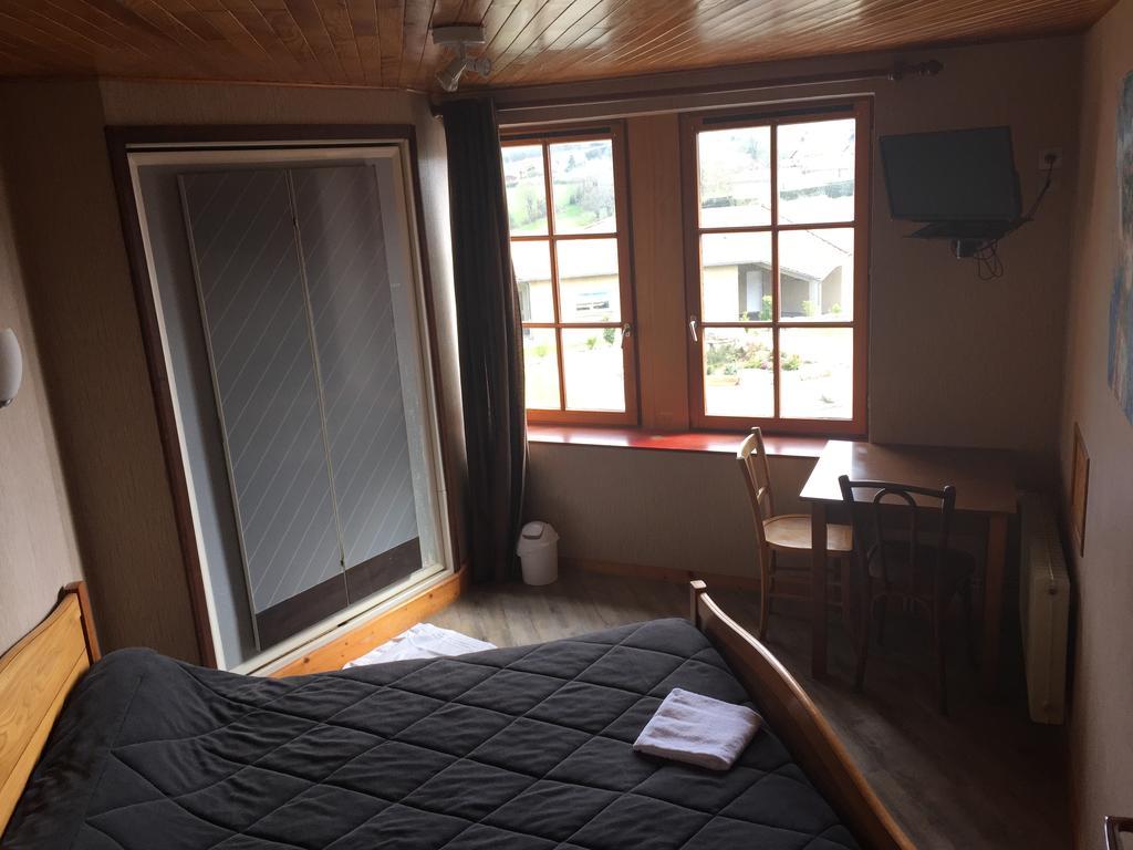 Hotel Saint Pierre Les Sauvages  외부 사진