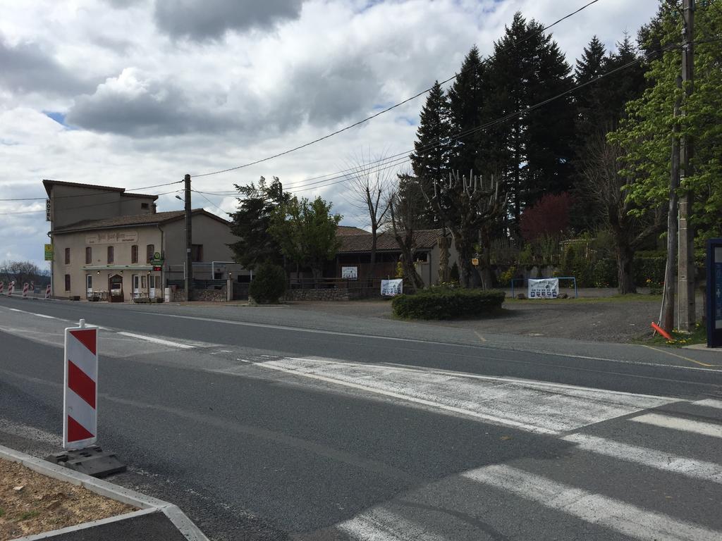 Hotel Saint Pierre Les Sauvages  외부 사진