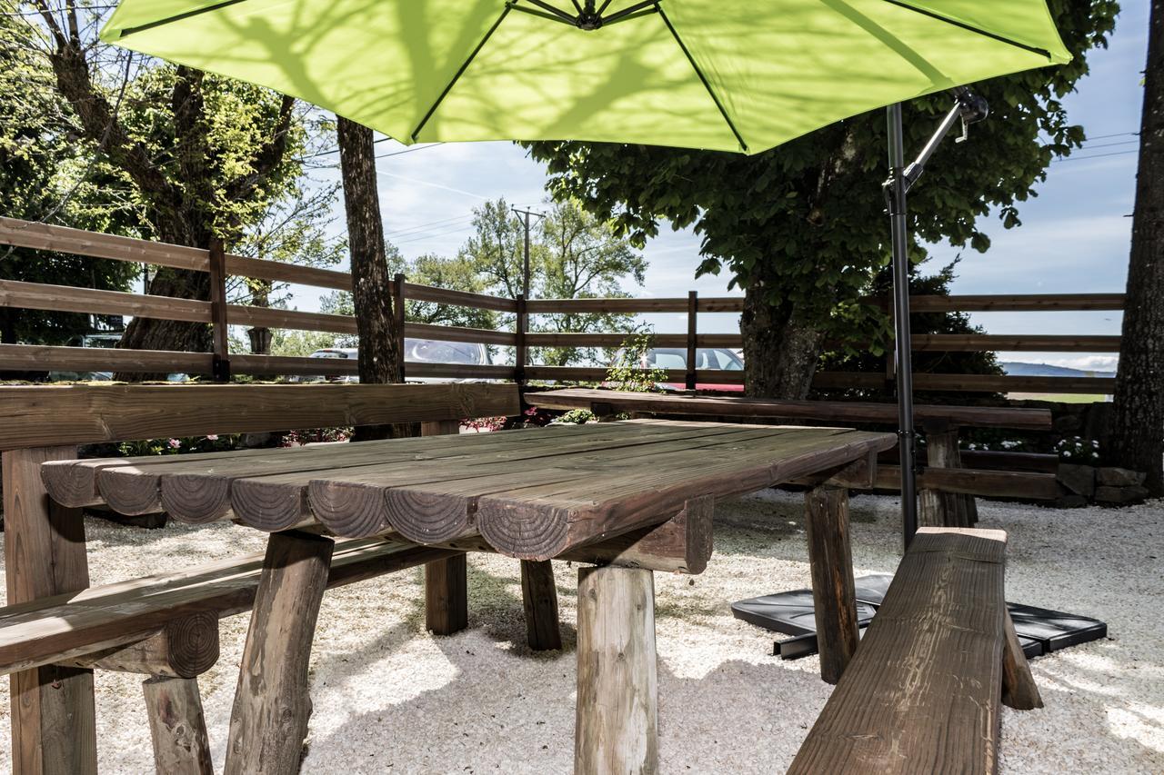 Hotel Saint Pierre Les Sauvages  외부 사진